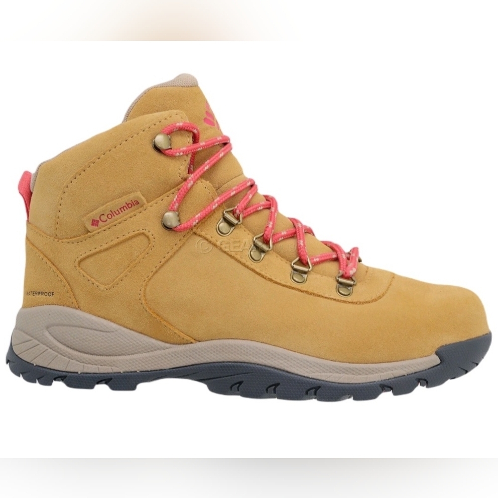 COLUMBIA Women's Sz. 9.5 Yoncalla Mid Suede Water-Proof Hiking Boots